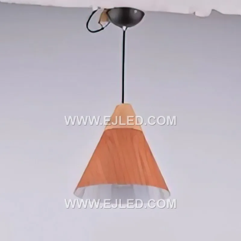 The MK0144 is a drum-shaped pendant light, well-suited for rooms with standard to medium ceiling heights. Its wide shade and contrasting gold interior efficiently cast light over a focused area like a dining table. - view 5