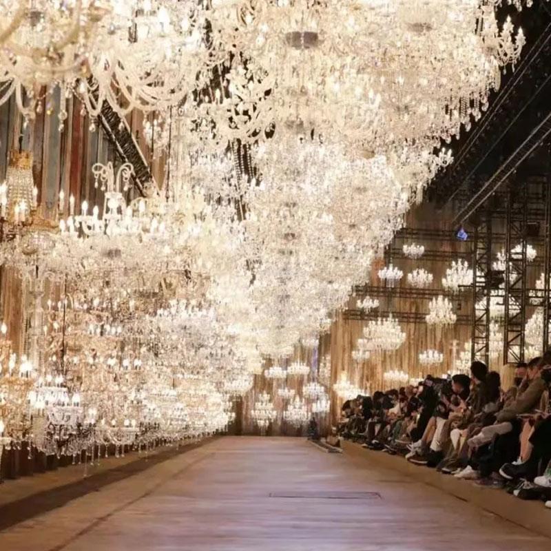 1200 crystal lights light up LV show! Lighting enterprises are exhausted sense of existence!