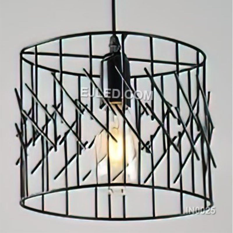 Iron construction defines the IN0025 pendant light, featuring a drum-shaped cage with widely spaced black horizontal bars. This open design provides an unobstructed view of the single lamp holder, allowing light to emit freely in all directions.
