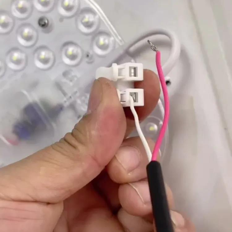 How to replace the bulb when the chandelier is broken
