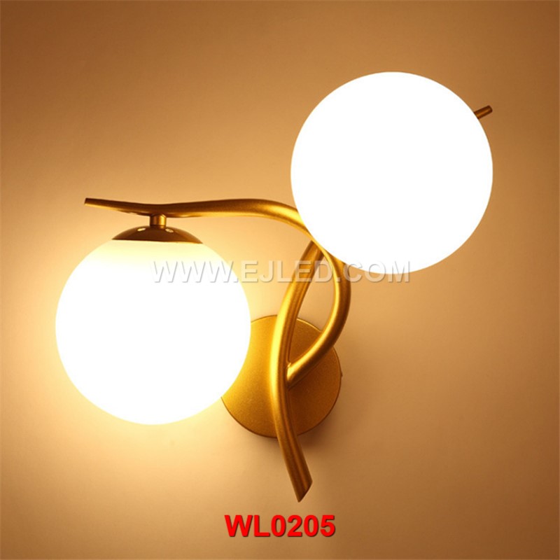 The attention to bracket lights layout and installation details