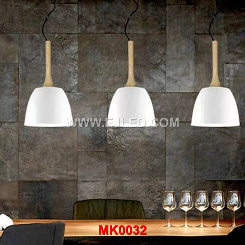 What are the acceptance criteria for chandelier installation