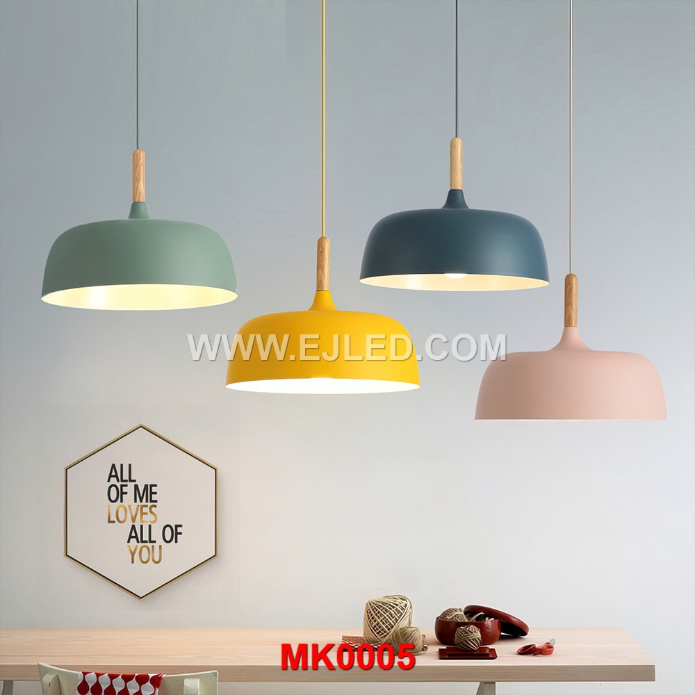What are the acceptance criteria for chandelier installation