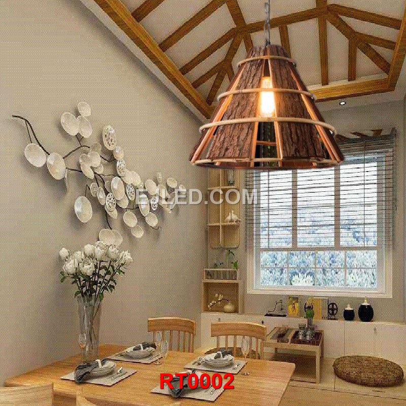 Outdoor Rattan Lamp Makes Garden More Romantic