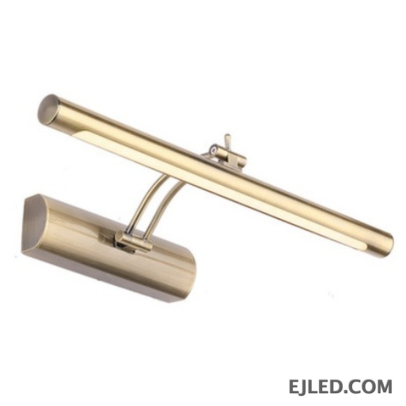 La lámpara de espejo ML0003 en cromo presenta una barra horizontal suspendida de una placa de pared, dirigiendo la luz hacia abajo desde su construcción de PC y aluminio. - view 2