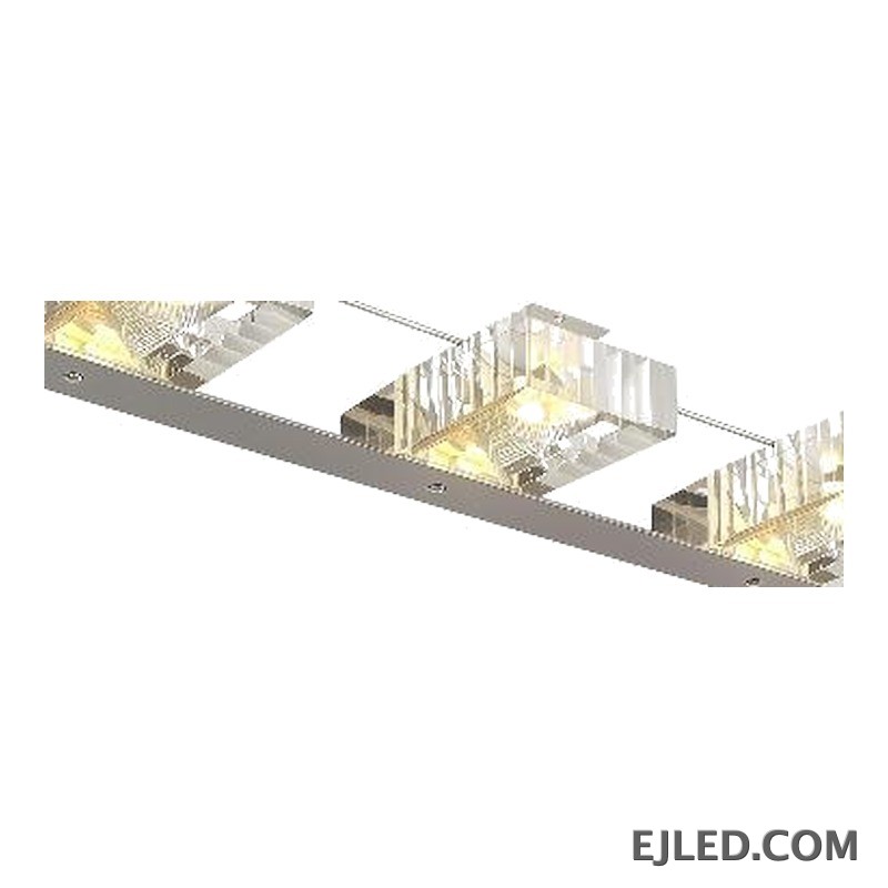 Esta lámpara de espejo de cristal de triple cabezal presenta tres pantallas de cristal individuales, montadas sobre una base de acero inoxidable cromado pulido, ideal para iluminación de tareas sobre espejos. - view 3