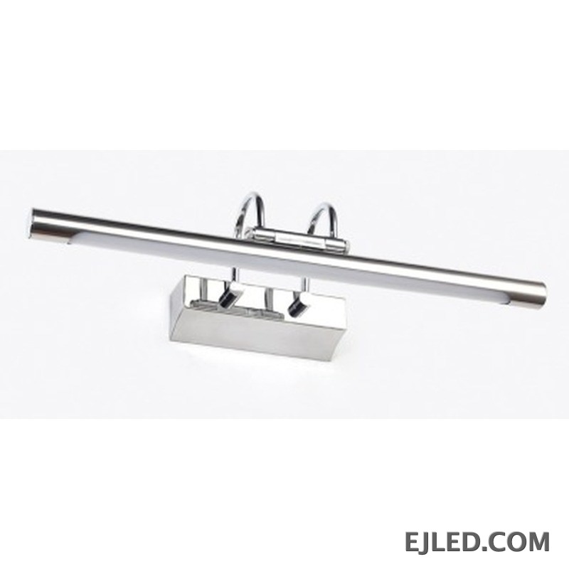 La lámpara de espejo ML0009 ofrece iluminación dirigida con una única barra horizontal, ideal para iluminar cuadros o áreas de tocador. Su acabado cromado pulido y su factor de forma rectangular proporcionan una estética limpia y funcional. - view 2